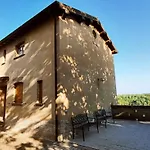 A 2 Passi Dal Maison d'hôtes Grotte di Castro