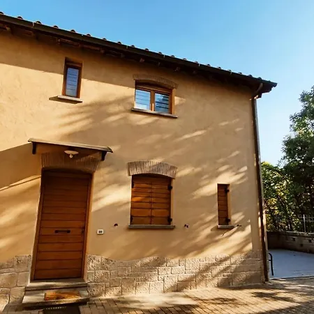 A 2 Passi Dal بيت ضيافة Grotte di Castro