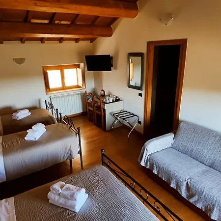 بيت ضيافة A 2 Passi Dal